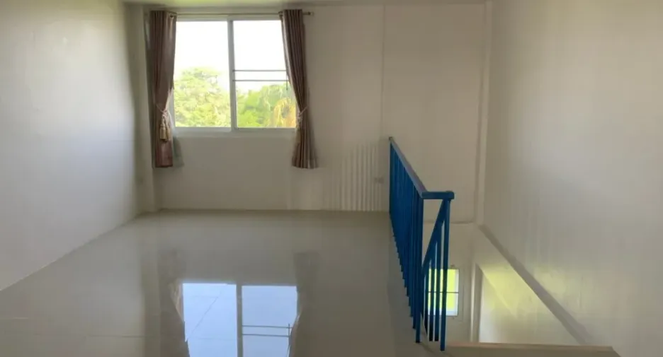 For rent 3 bedrooms townhouse in Don Mueang, Bangkok