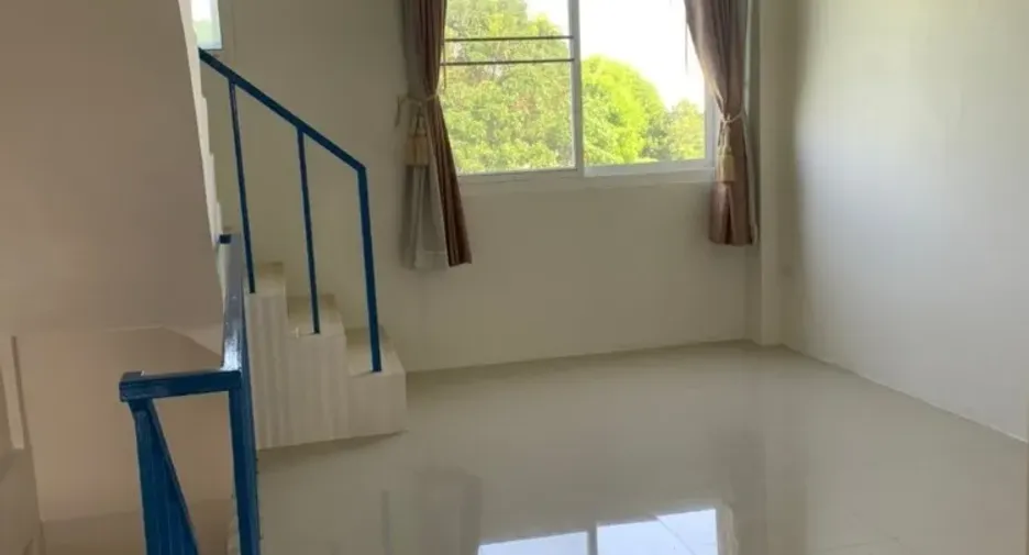For rent 3 bedrooms townhouse in Don Mueang, Bangkok