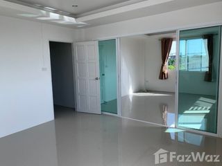 For rent 3 bedrooms townhouse in Don Mueang, Bangkok