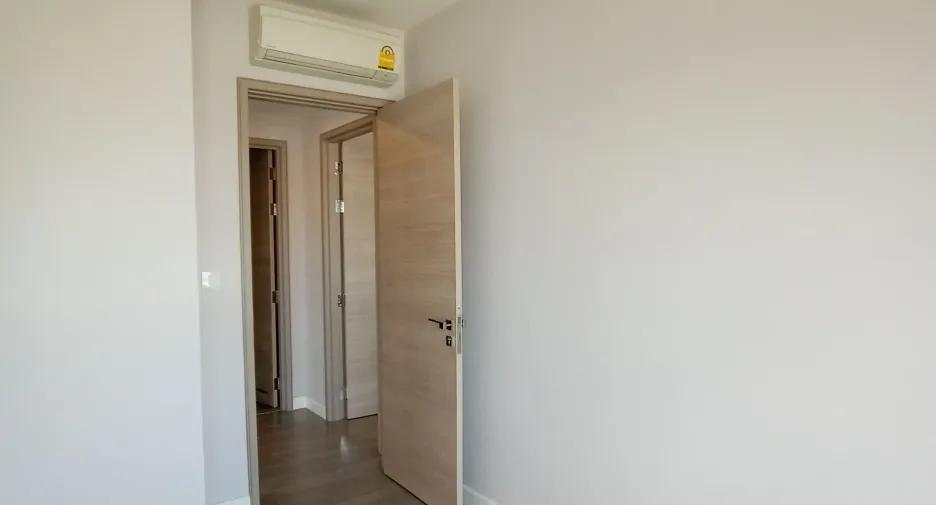 For rent 2 bedrooms condo in Bang Rak, Bangkok