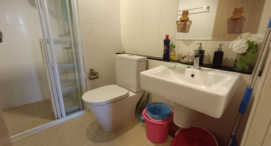 For rent 2 bedrooms condo in Mueang Samut Prakan, Samut Prakan