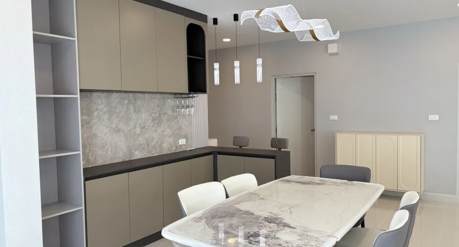 Haus zur Miete mit 4 Zimmer in Bang Phli, Samut Prakan