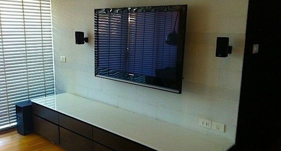 Condo en alquiler de 2 habitaciones en Khlong Toei, Bangkok