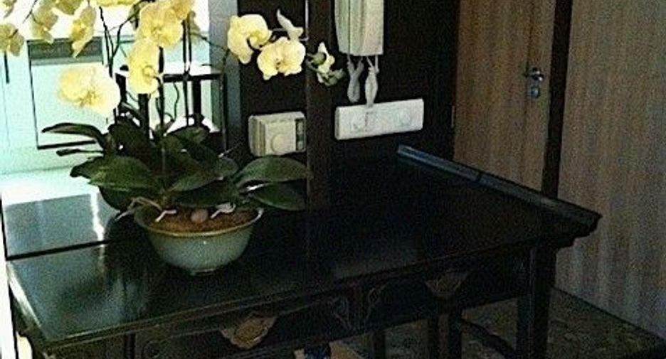 Condo en alquiler de 2 habitaciones en Khlong Toei, Bangkok