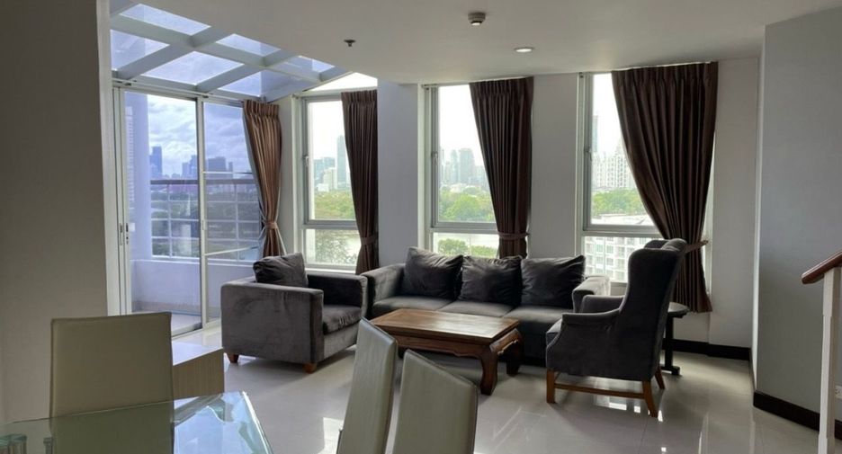 For rent 3 bedrooms apartment in Khlong Toei, Bangkok