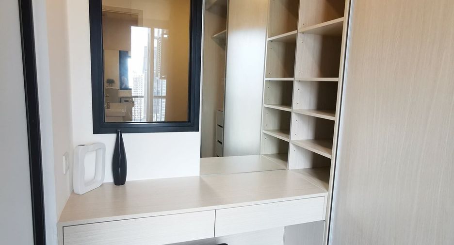 For rent 1 Beds condo in Watthana, Bangkok