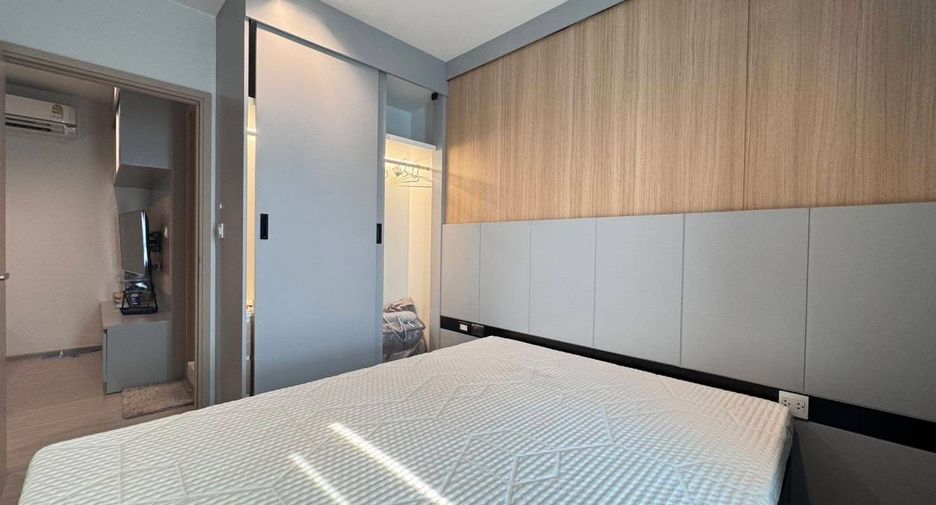 For rent 2 bedrooms condo in Thon Buri, Bangkok