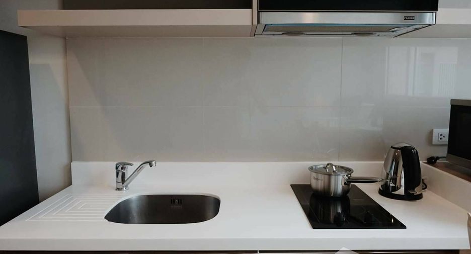 For rent 1 bed condo in Sathon, Bangkok