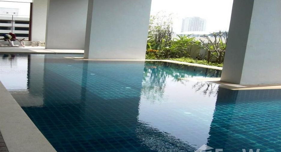 À louer 3 chambres condo à Watthana, Bangkok