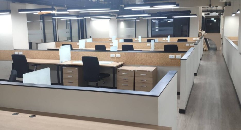 À louer bureau à Bang Rak, Bangkok