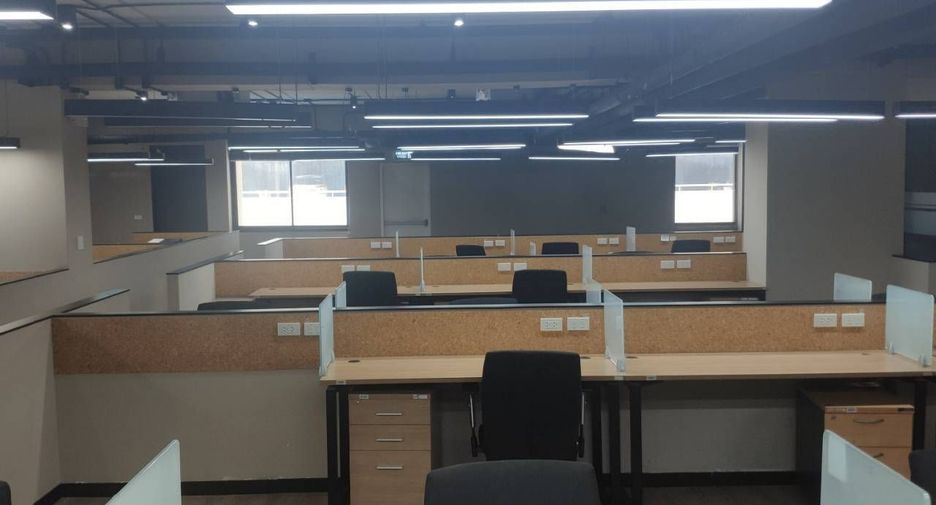À louer bureau à Bang Rak, Bangkok