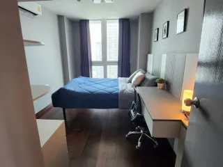 For rent 2 bedrooms condo in Khlong San, Bangkok