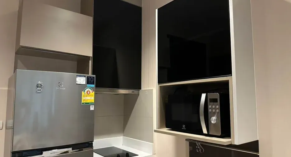 Condo en alquiler de 1 habitaciones en Sathon, Bangkok