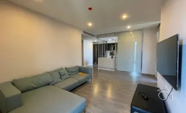 For rent 2 bedrooms condo in Bang Rak, Bangkok