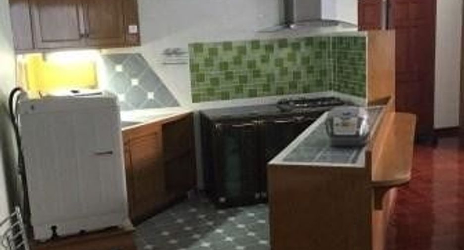 For rent 1 bed condo in Watthana, Bangkok