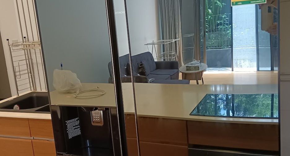 For rent 3 bedrooms condo in Watthana, Bangkok