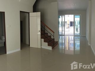 Reihenhaus zur Miete mit 3 Zimmer in Lat Krabang, Bangkok