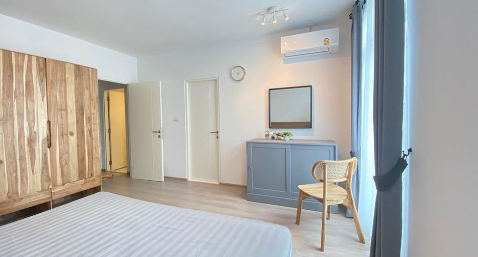 For rent 3 bedrooms townhouse in Bang Phli, Samut Prakan