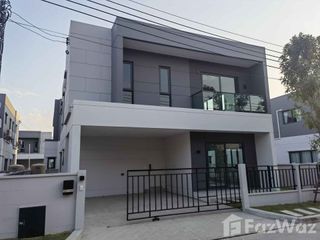 Haus zur Miete mit 4 Zimmer in Bang Phli, Samut Prakan