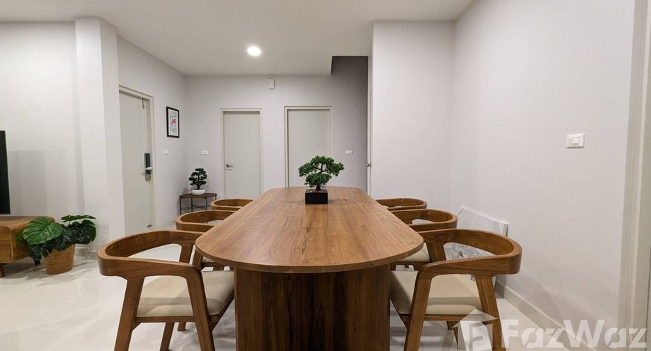 For rent 4 bedrooms house in Bang Phli, Samut Prakan