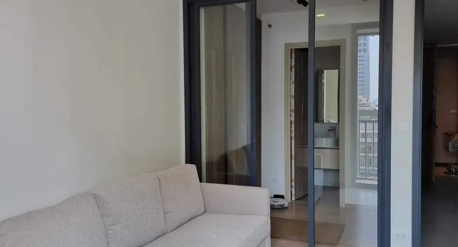 For rent 1 bed condo in Ratchathewi, Bangkok