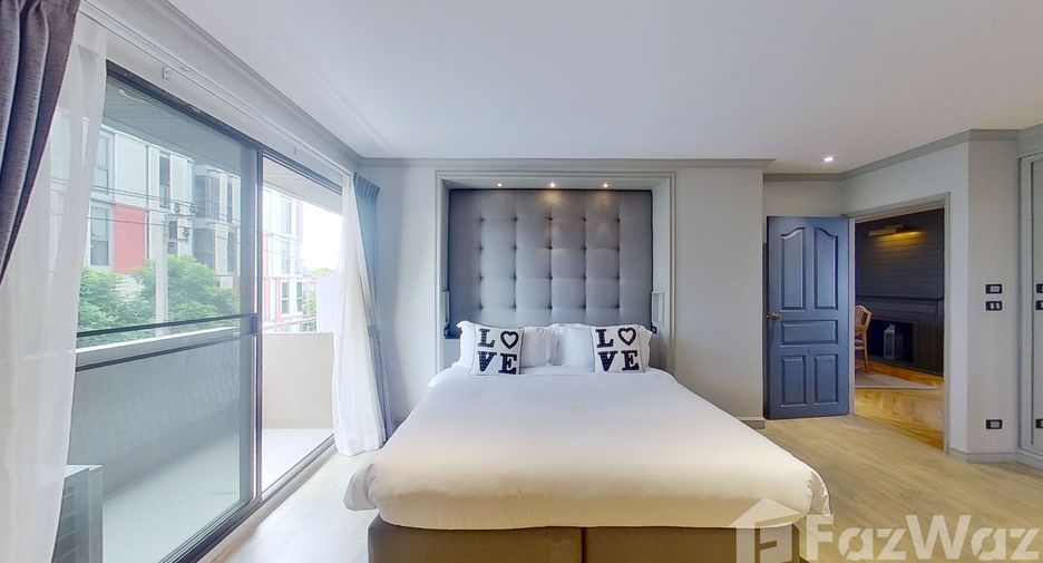 For rent 2 bedrooms apartment in Watthana, Bangkok