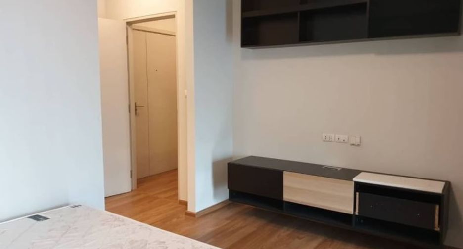 Wohnung zur Miete mit 1 Zimmer in Mueang Samut Prakan, Samut Prakan