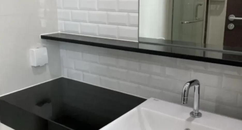 Wohnung zur Miete mit 1 Zimmer in Pathum Wan, Bangkok
