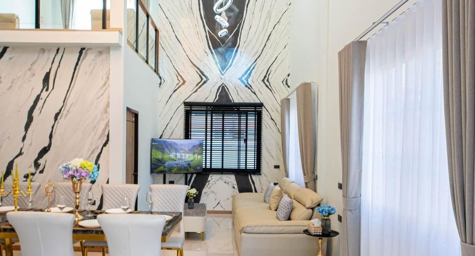 Casa en alquiler de 5 habitaciones en Chatuchak, Bangkok