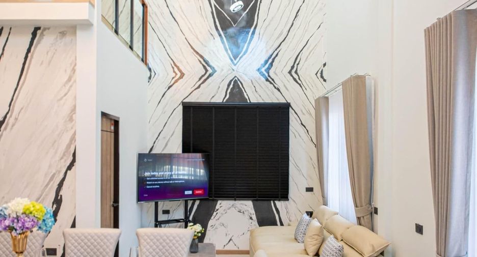 Casa en alquiler de 5 habitaciones en Chatuchak, Bangkok