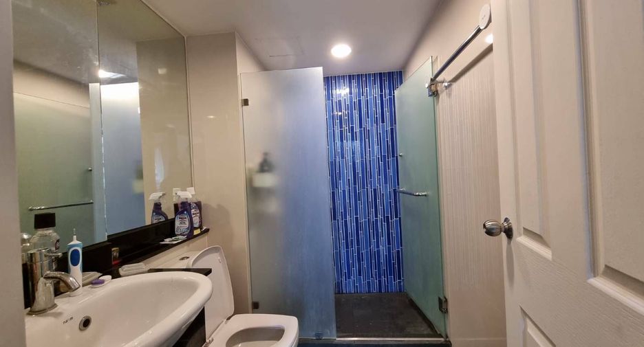For rent 1 bed condo in Phra Khanong, Bangkok