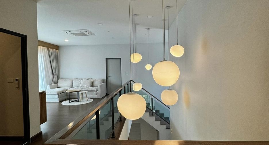 Casa en alquiler de 5 habitaciones en Bang Phli, Samut Prakan