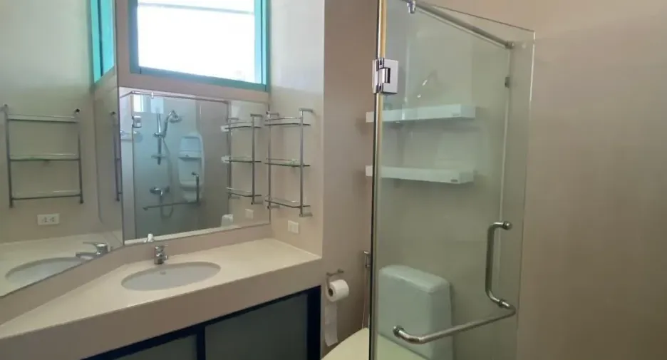 For rent 2 bedrooms condo in Bang Kho Laem, Bangkok