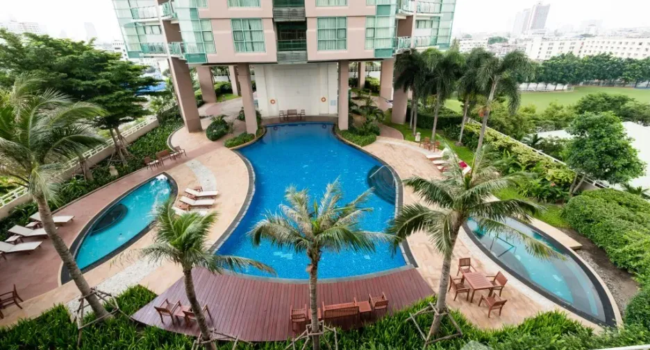 For rent 2 bedrooms condo in Bang Kho Laem, Bangkok