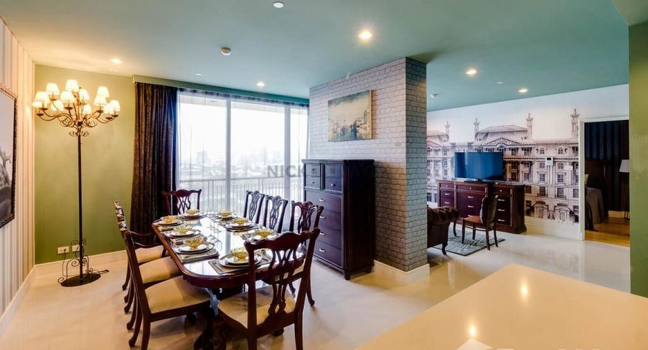 Wohnung zur Miete mit 3 Zimmer in Khlong Toei, Bangkok