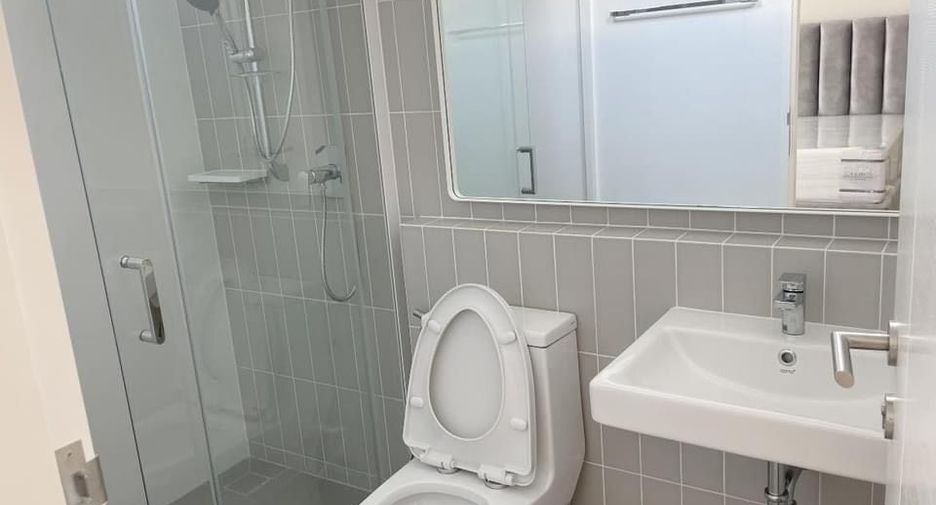 For rent 3 bedrooms townhouse in Prawet, Bangkok