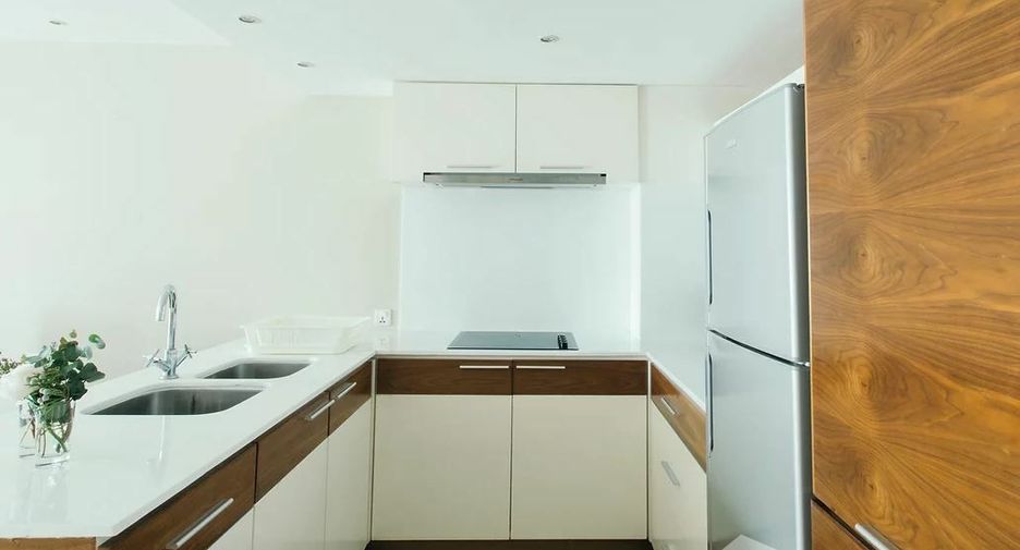 For rent 2 bedrooms apartment in Bang Na, Bangkok