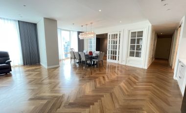 For rent 4 bedrooms condo in Pathum Wan, Bangkok