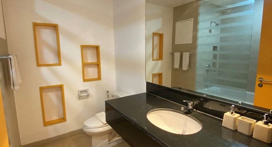 For rent 4 bedrooms condo in Watthana, Bangkok
