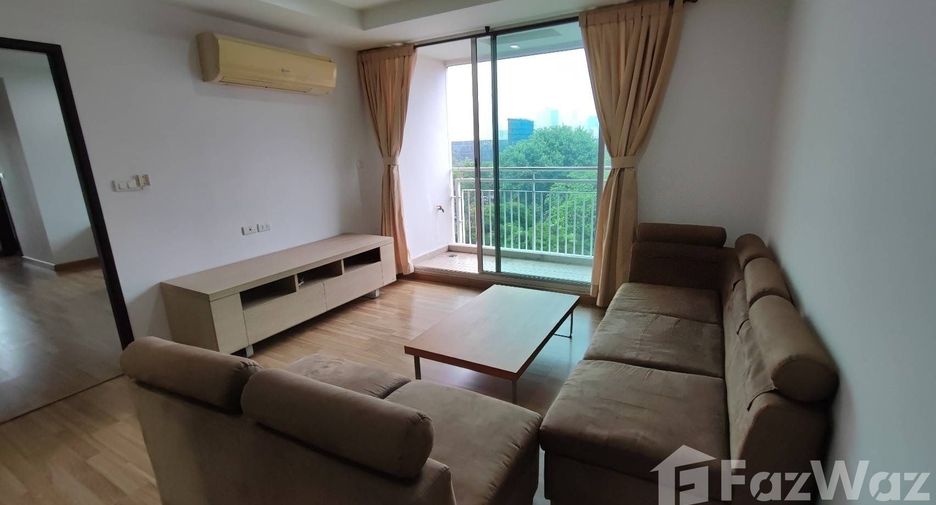 For rent 2 bedrooms condo in Khlong Toei, Bangkok