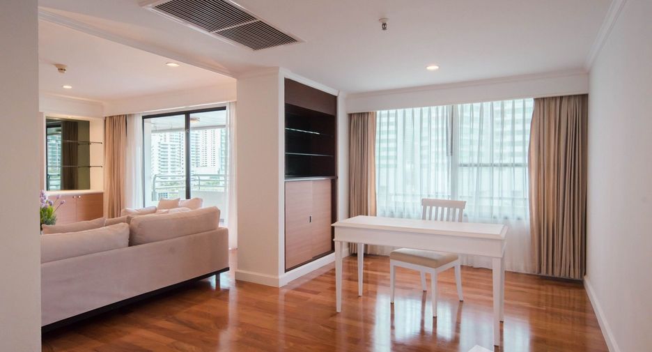 Apartamento en alquiler de 3 habitaciones en Khlong Toei, Bangkok
