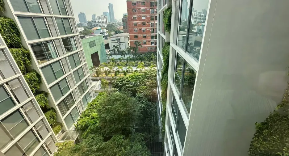 For rent 1 bed condo in Watthana, Bangkok