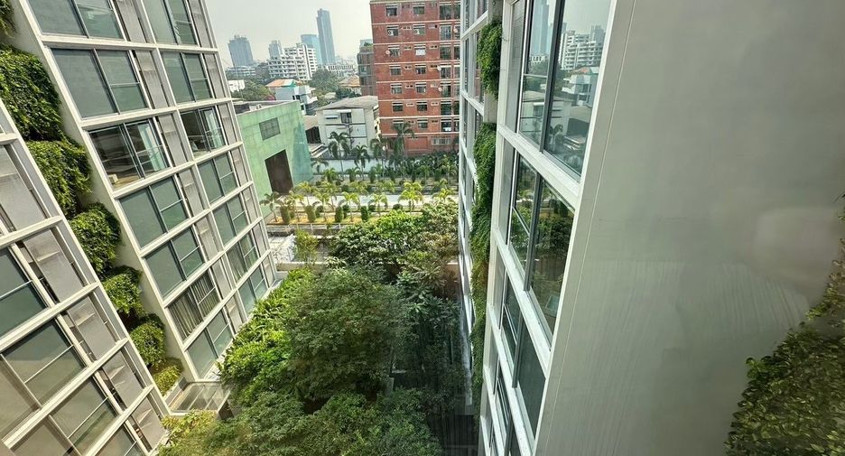 For rent 1 bed condo in Watthana, Bangkok