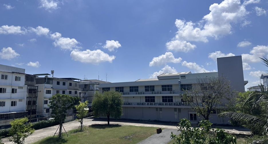 Haus zur Miete mit Studio in Mueang Samut Prakan, Samut Prakan