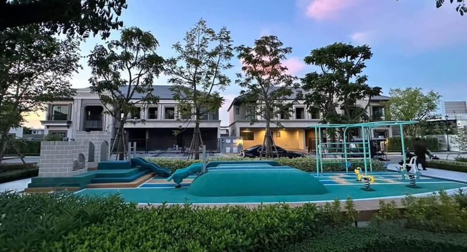 For rent 5 bedrooms house in Lat Krabang, Bangkok
