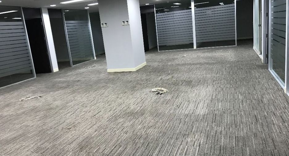 For rent retail Space in Khlong Toei, Bangkok