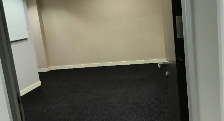For rent retail Space in Khlong Toei, Bangkok