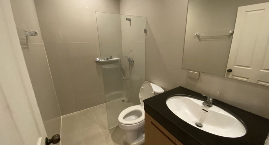 出租 3 卧室 独立屋 在 Khlong Toei, 曼谷
