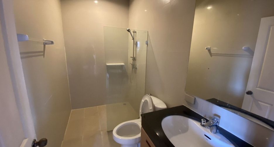 出租 3 卧室 独立屋 在 Khlong Toei, 曼谷