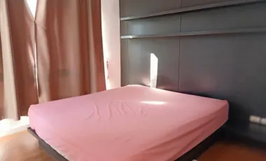 À louer 1 chambre condo à Yan Nawa, Bangkok